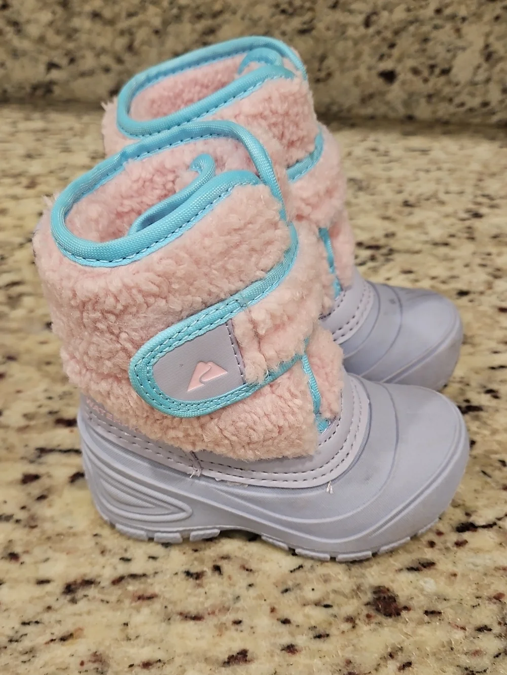 Ozark Trail Pink/Purple Sherpa Girls Winter Boots with Light Blue Trim, Size 6